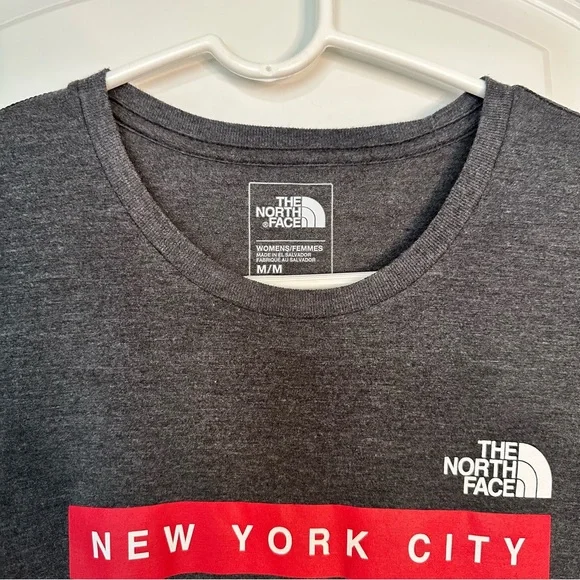 The North Face Women’s Tee Gray New York City - Picture 2 of 3